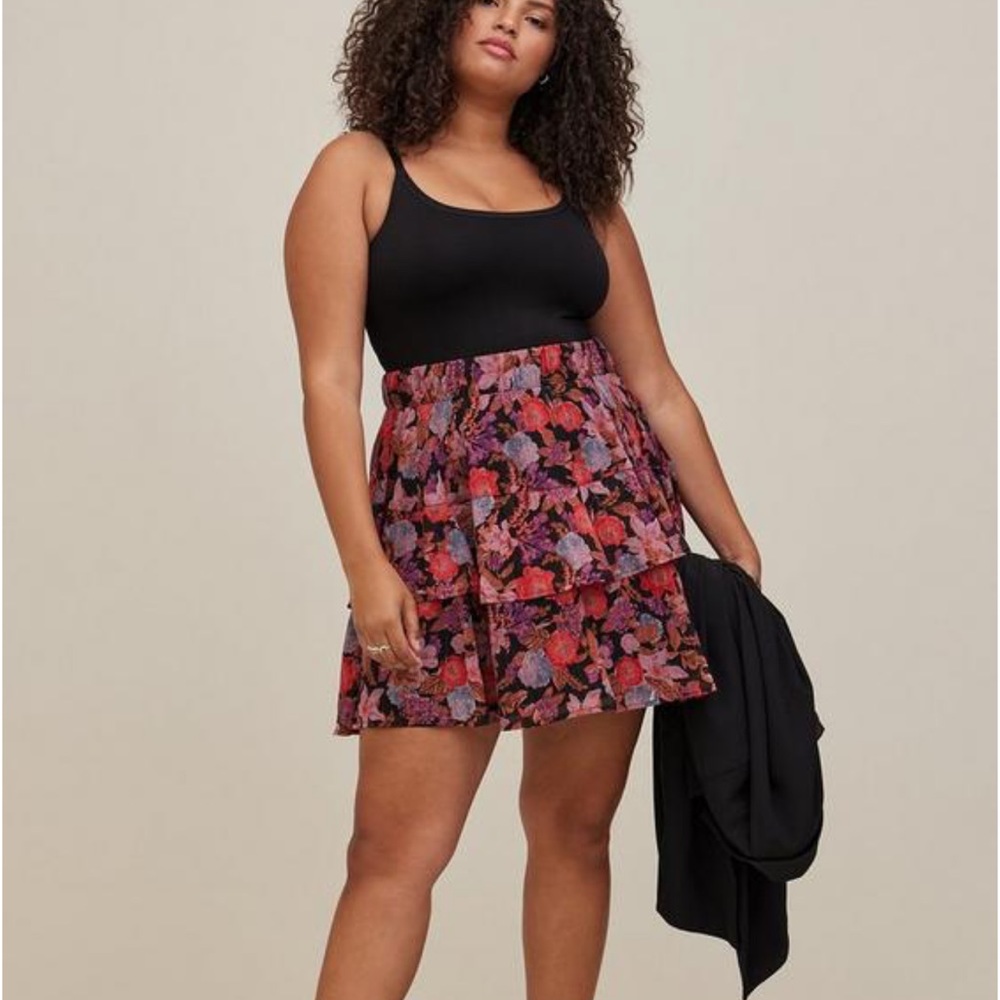 NWT Torrid Mini Crinkle Lurex Tiered Skirt size 1x